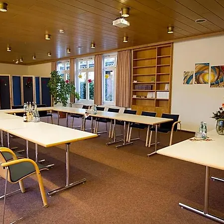 Krelinger Freizeit- Und Tagungszentrum Ξενοδοχείο 2*