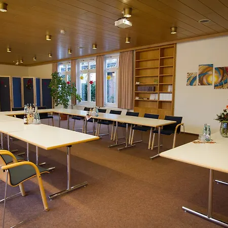 Krelinger Freizeit- Und Tagungszentrum 2*